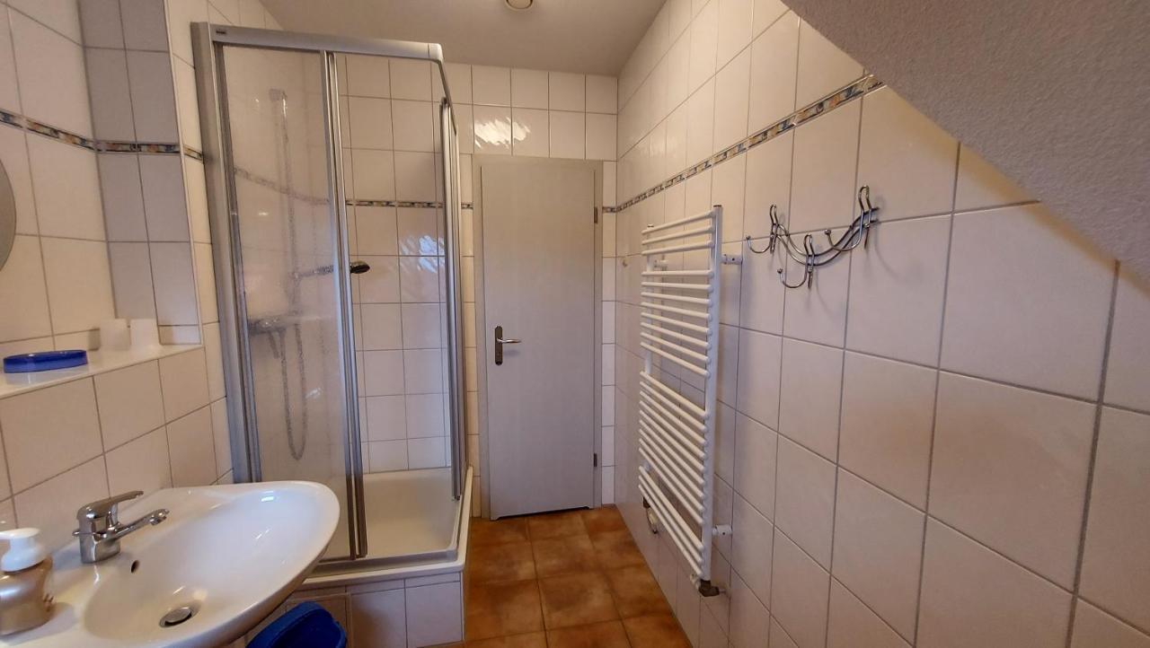 Ferienwohnung Im Uhlenhuus Wiek auf Rügen Eksteriør billede