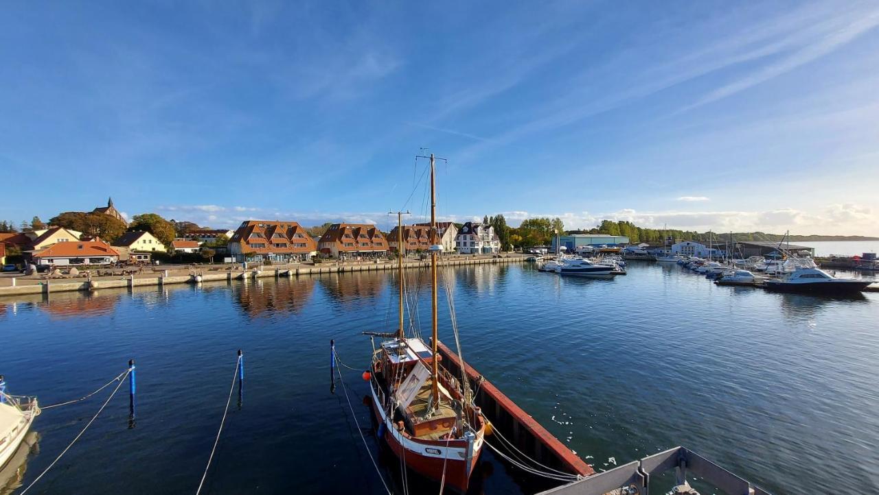 Ferienwohnung Im Uhlenhuus Wiek auf Rügen Eksteriør billede
